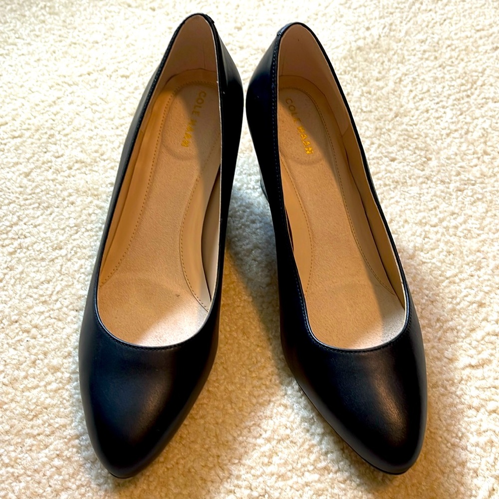 NWT Cole Haan wedge pumps size 9B Black
